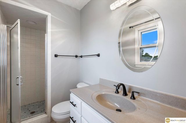 5712 S 107 Street, Omaha, NE 68127