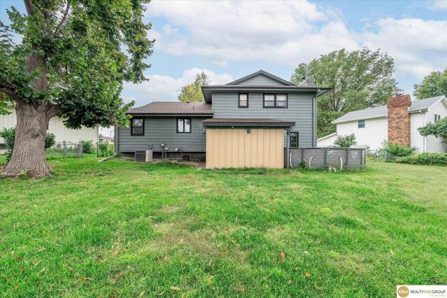 5712 S 107 Street, Omaha, NE 68127