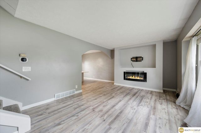 5712 S 107 Street, Omaha, NE 68127