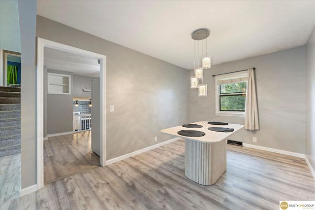 5712 S 107 Street, Omaha, NE 68127