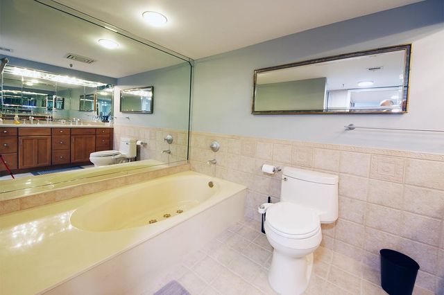 2480 Presidential Way 1903, West Palm Beach, FL 33401