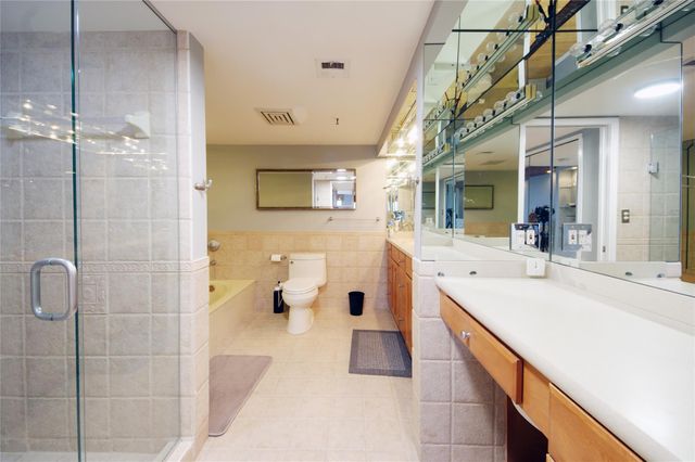 2480 Presidential Way 1903, West Palm Beach, FL 33401