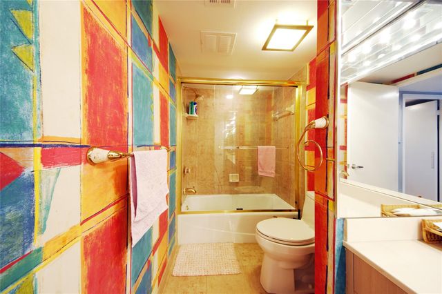 2480 Presidential Way 1903, West Palm Beach, FL 33401