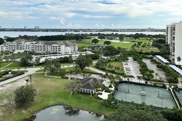 2480 Presidential Way 1903, West Palm Beach, FL 33401