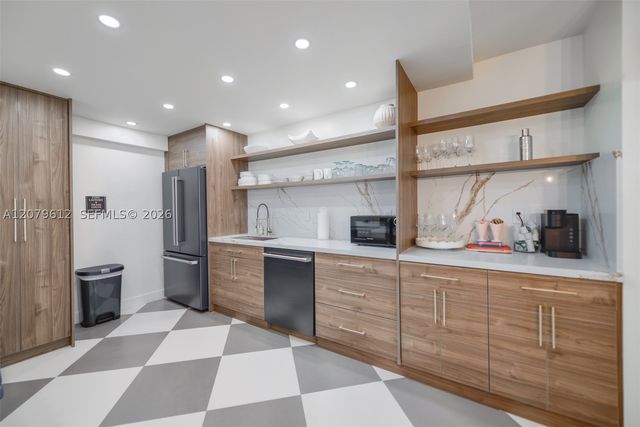 17800 Atlantic Blvd PH14, Sunny Isles Beach, FL 33160