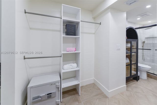 17800 Atlantic Blvd PH14, Sunny Isles Beach, FL 33160