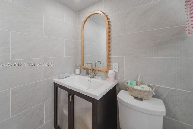 17800 Atlantic Blvd PH14, Sunny Isles Beach, FL 33160