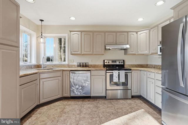 824 RIDGE AVE, Atglen, PA 19310