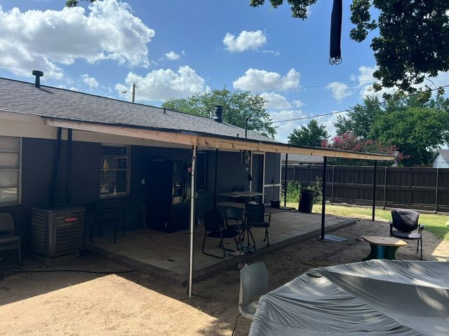 4300 Spring Oak Circle, Balch Springs, TX 75180