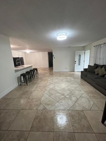 4300 Spring Oak Circle, Balch Springs, TX 75180
