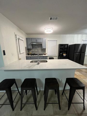 4300 Spring Oak Circle, Balch Springs, TX 75180