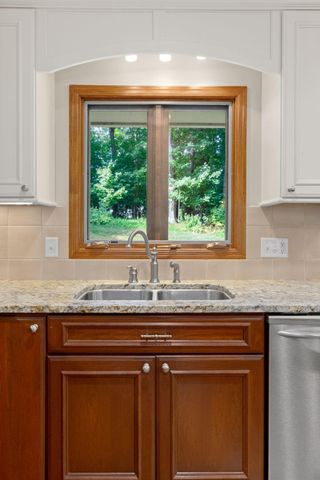 3116 Old County Road 15, Minnetonka Beach, MN 55391