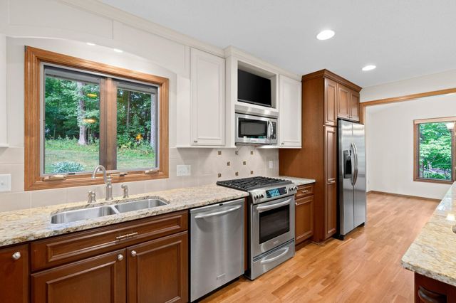 3116 Old County Road 15, Minnetonka Beach, MN 55391