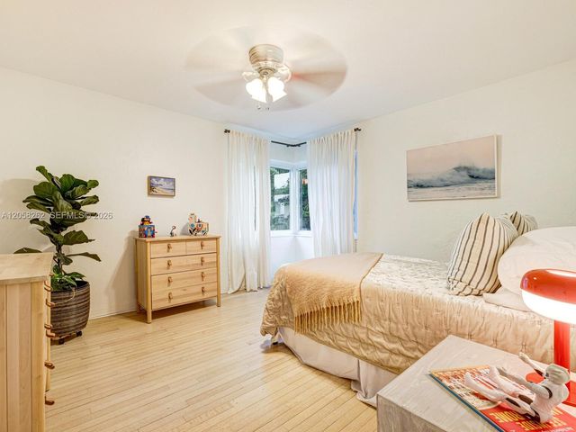 830 NE 83rd St, Miami, FL 33138