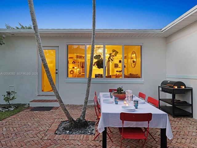 830 NE 83rd St, Miami, FL 33138