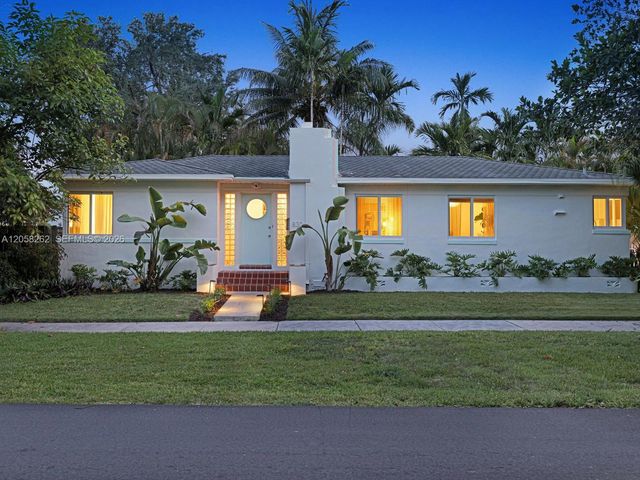 830 NE 83rd St, Miami, FL 33138