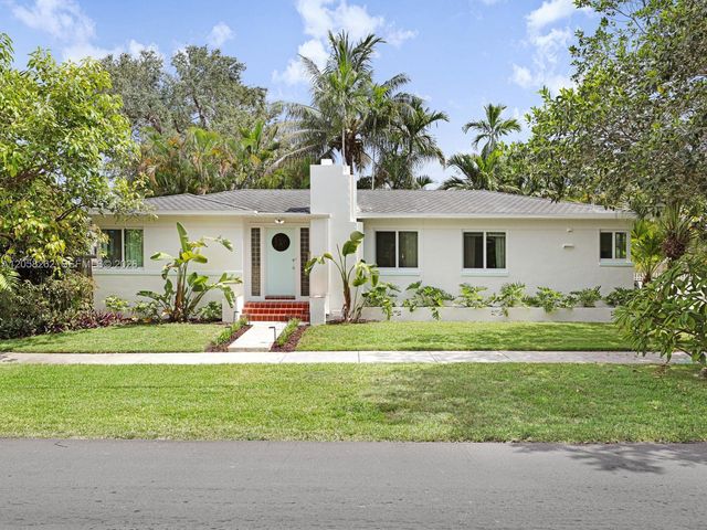 830 NE 83rd St, Miami, FL 33138