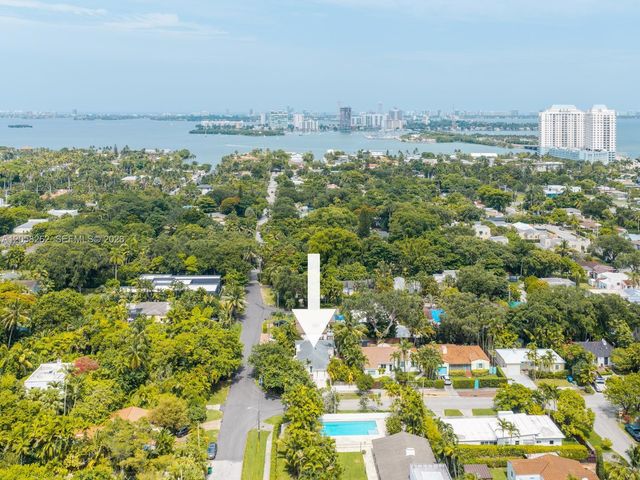 830 NE 83rd St, Miami, FL 33138