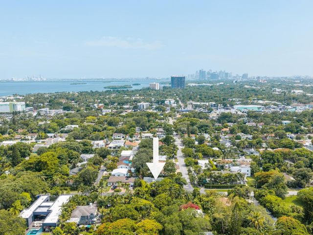 830 NE 83rd St, Miami, FL 33138