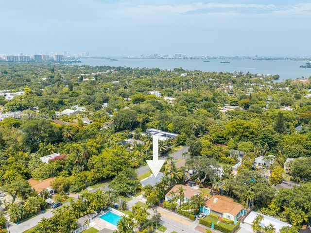 830 NE 83rd St, Miami, FL 33138