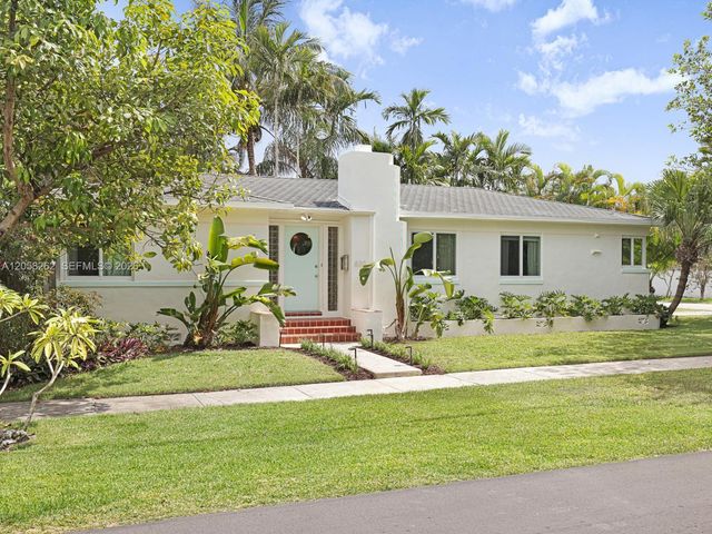 830 NE 83rd St, Miami, FL 33138