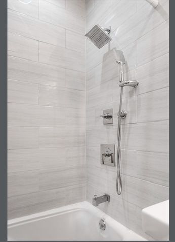 293-295 Commonwealth Ave 3F, Boston, MA 02115