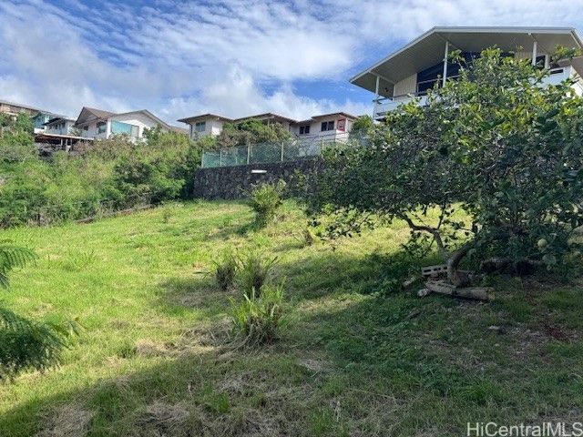 99-706 Kealaluina Drive, Aiea, HI 96701