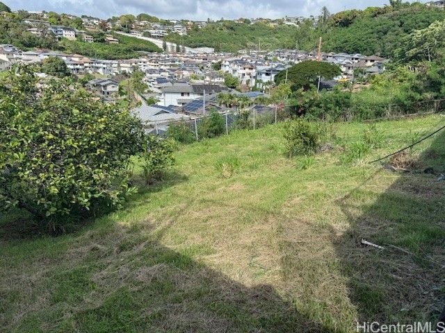 99-706 Kealaluina Drive, Aiea, HI 96701