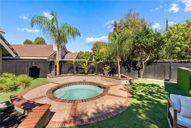 3480 Windsor Court, Costa Mesa, CA 92626