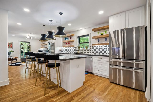 9103 Timberside Drive, Houston, TX 77025