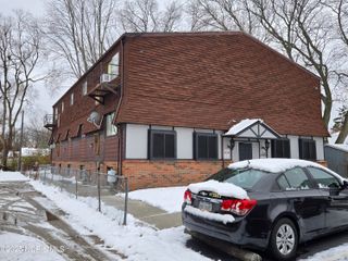 2061 Tremainsville Road, Toledo, OH 43613