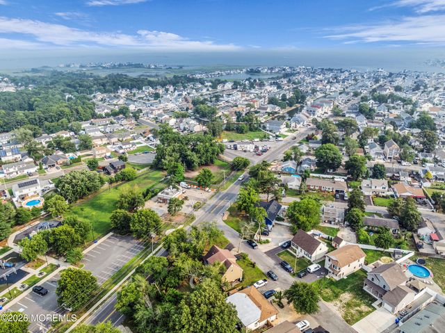 2 Fullerton Drive, Brick, NJ 08723