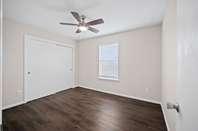 13003 Kingston Point Lane, Houston, TX 77047