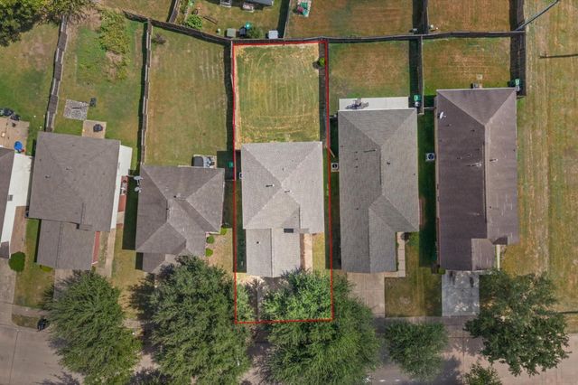13003 Kingston Point Lane, Houston, TX 77047