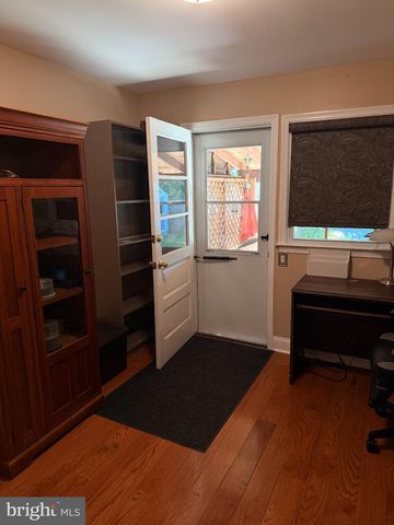 1413 EDGEWOOD AVE, Abington, PA 19001