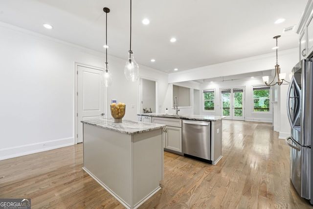337 Rosshandler Road, Suwanee, GA 30024