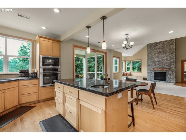 21626 GLAZE Rd, Veneta, OR 97487