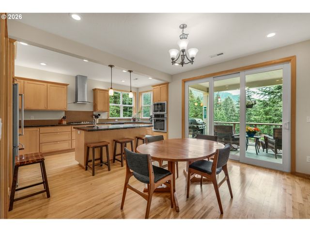 21626 GLAZE Rd, Veneta, OR 97487