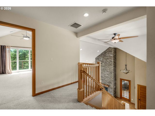 21626 GLAZE Rd, Veneta, OR 97487