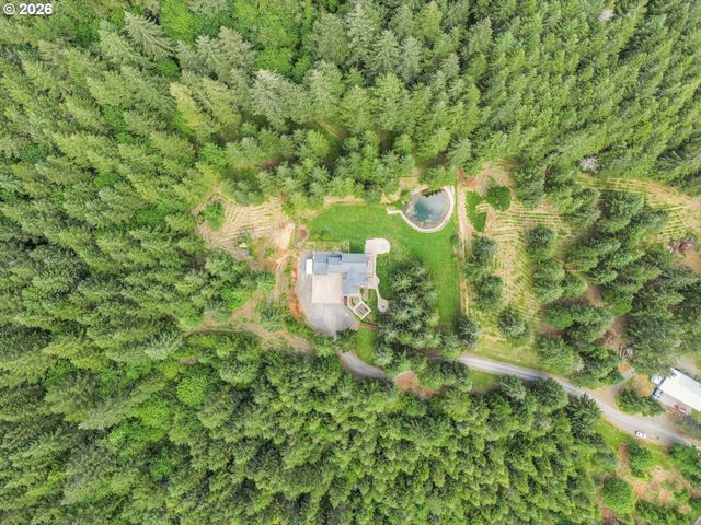 21626 GLAZE Rd, Veneta, OR 97487