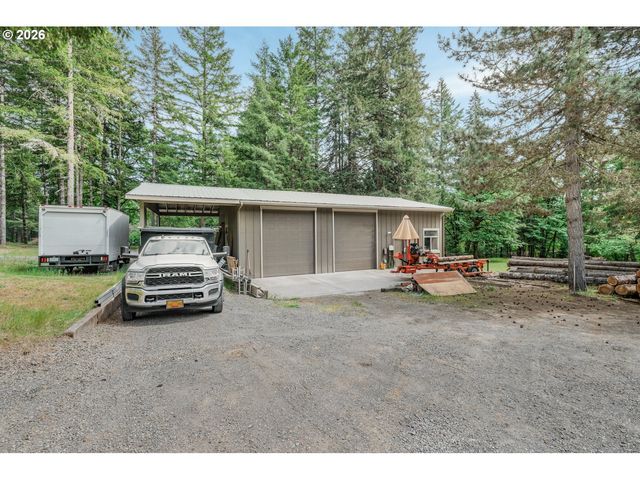 21626 GLAZE Rd, Veneta, OR 97487