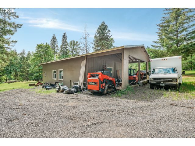21626 GLAZE Rd, Veneta, OR 97487