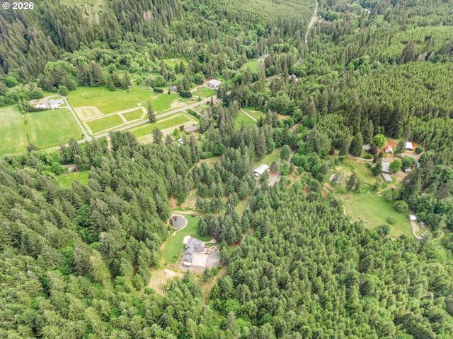 21626 GLAZE Rd, Veneta, OR 97487
