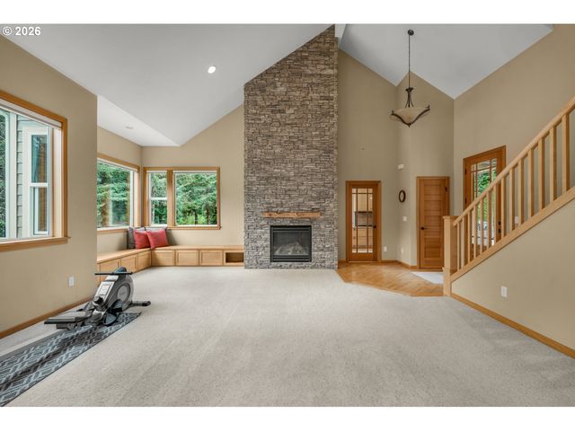 21626 GLAZE Rd, Veneta, OR 97487