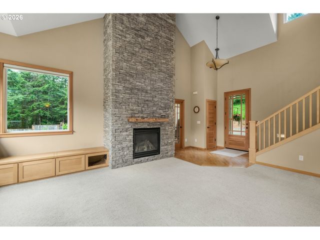 21626 GLAZE Rd, Veneta, OR 97487