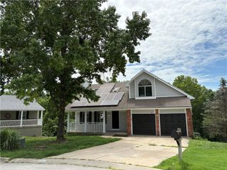 1311 SW 25th Street, Blue Springs, MO 64015