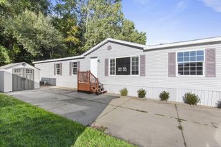 9386 Starboard Drive, Fair Haven, MI 48023