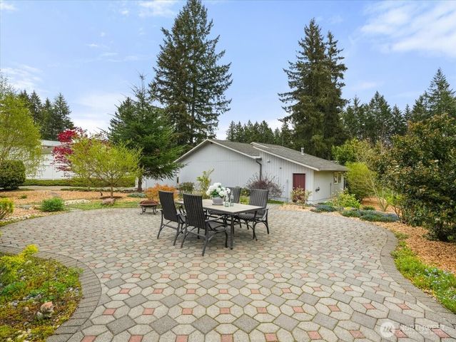 17649 SE 297th Place, Kent, WA 98042