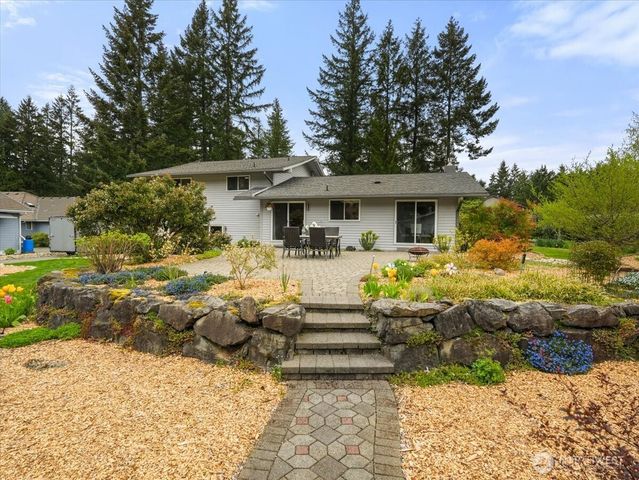 17649 SE 297th Place, Kent, WA 98042