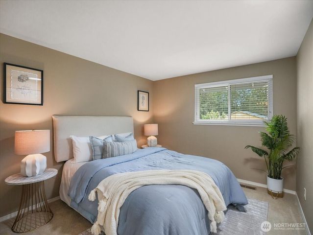 17649 SE 297th Place, Kent, WA 98042